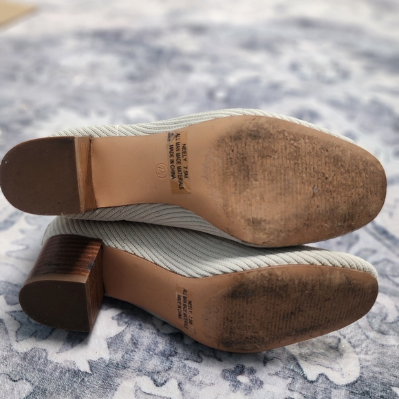 Elegant Cream Ankle Boots - Picture 3 of 3